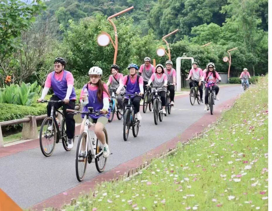 风景在路上：骑行团建的诗意时光